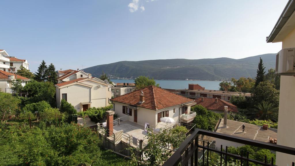 Apartments Gugolj M&M Herceg Novi Exterior photo